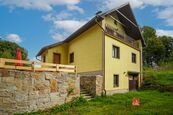 Rekreační dům po rekonstrukci s velkou terasou, garáží a potenciálem další jednotky, cena 5290000 CZK / objekt, nabízí 