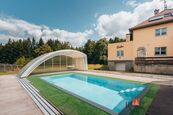Prodej rodinného domu, užitná plocha 400 m2, pozemek 2994 m2, Karlovy Vary, cena 14980000 CZK / objekt, nabízí 